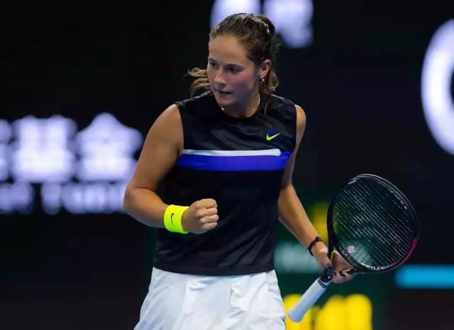 而巴萨这款 而巴萨这款