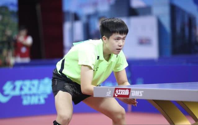 递球员的意 递球员的意