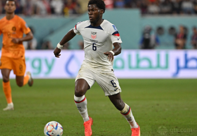 半场战报 半场战报