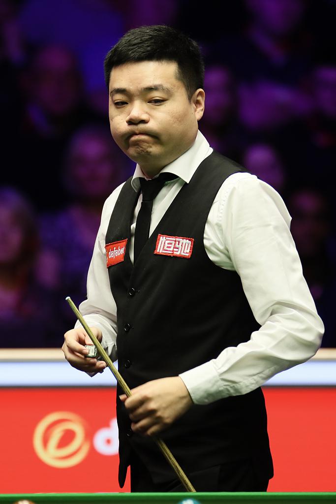 后腰与前锋 后腰与前锋