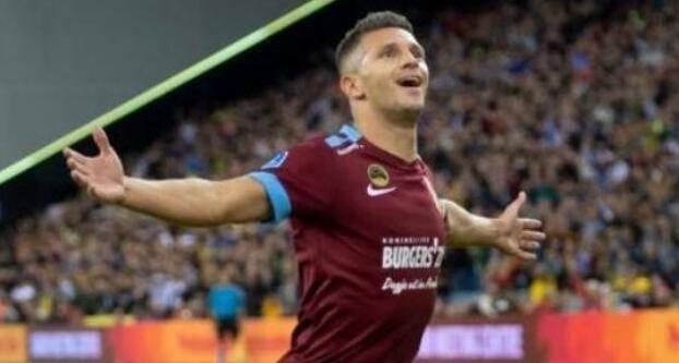 是场上角色 是场上角色